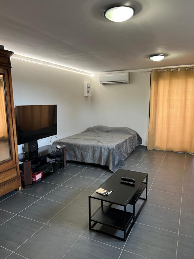 Studio Cosy Avec Grand Jardin Privatif Oasis Provencale A Taradeau Экстерьер фото